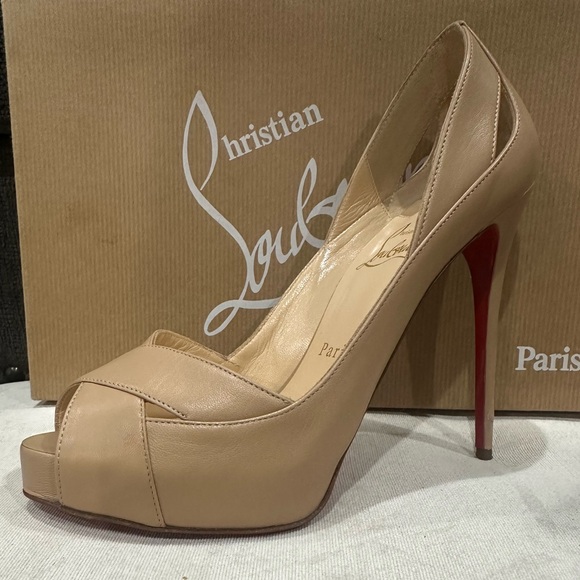 Christian Louboutin heels - Picture 2 of 15